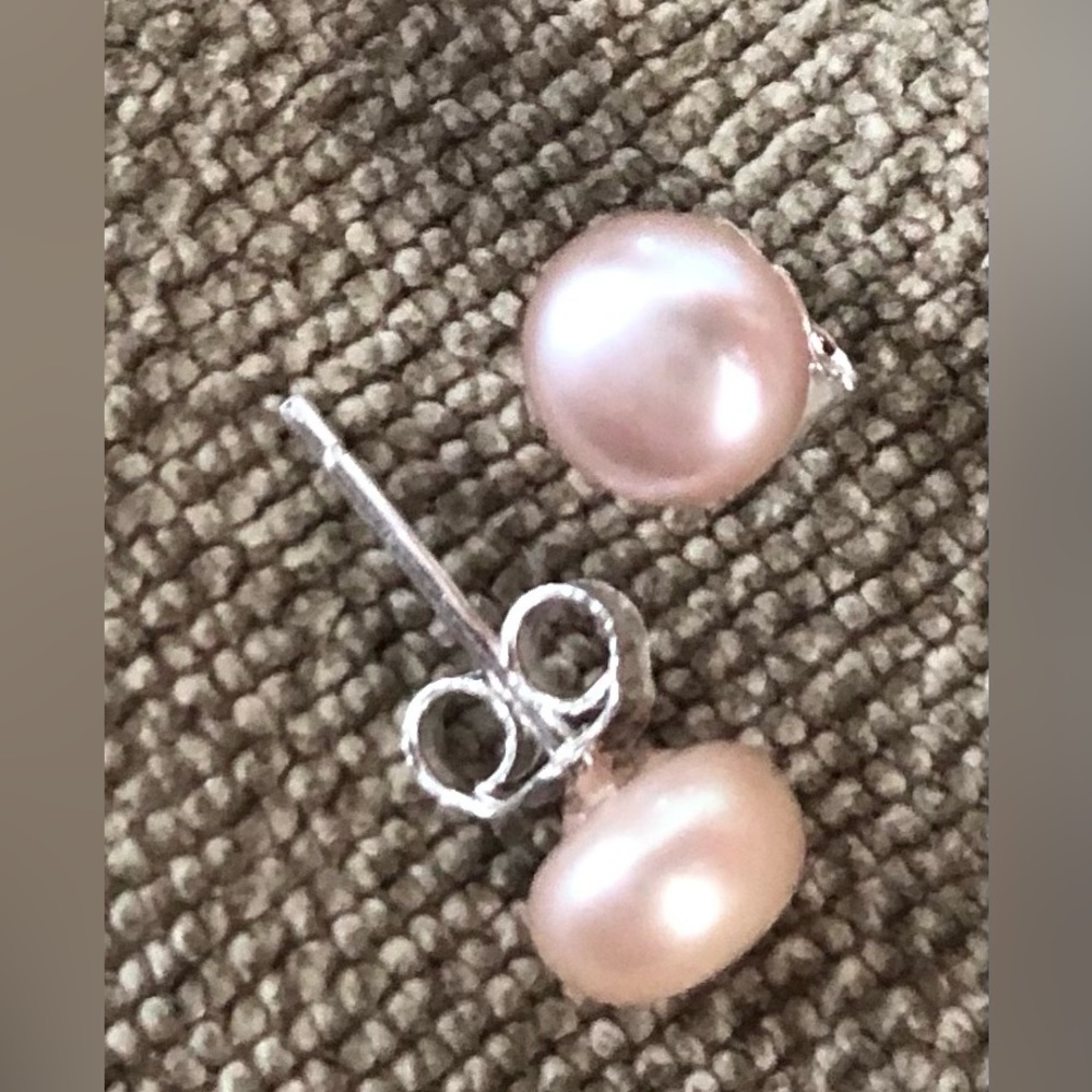.925 Real Light Pink Pearl 5-6mm Earrings - Picture 3 of 3
